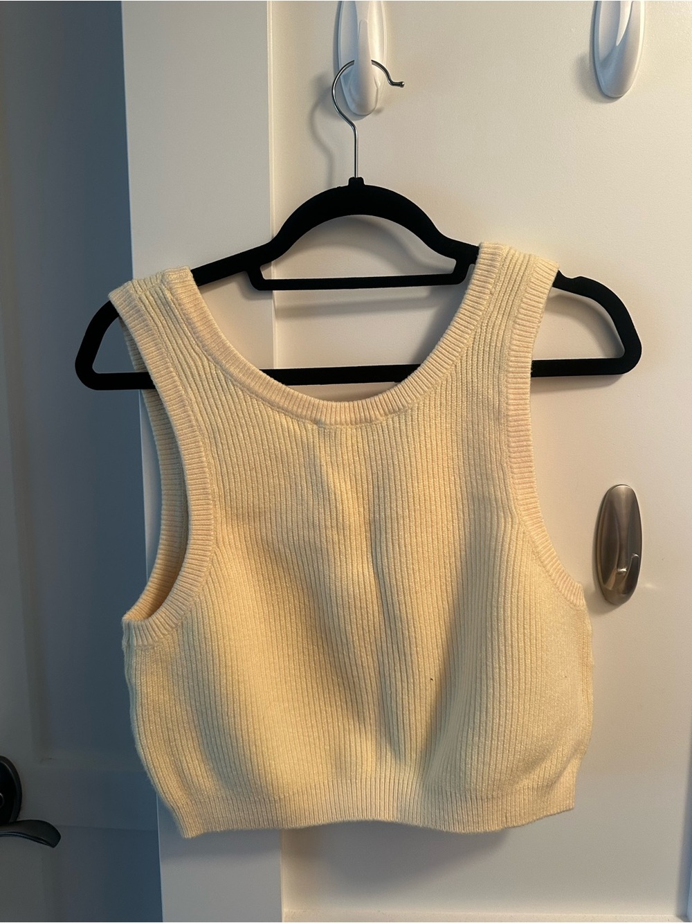 Zara Cream Ribbed Cropped Tank - Picture 3 of 3